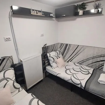 Holiday Apartman Apartamento *