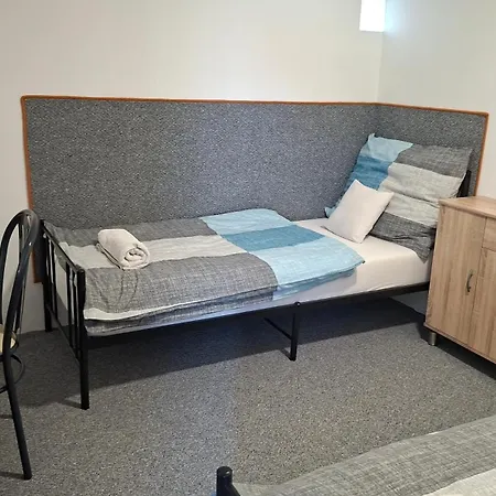 Apartamento Holiday Apartman