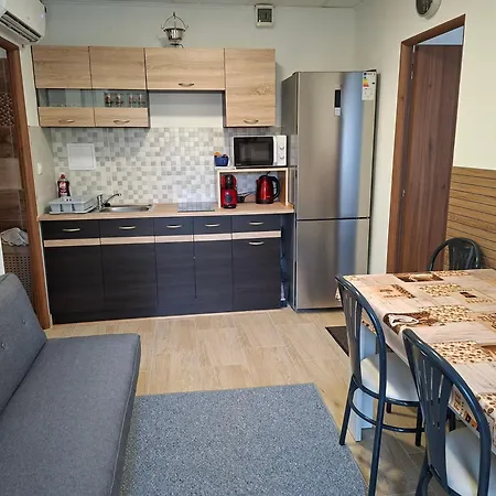 Holiday Apartman *