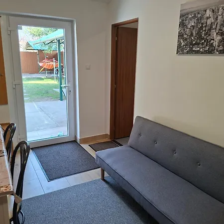 Holiday Apartman