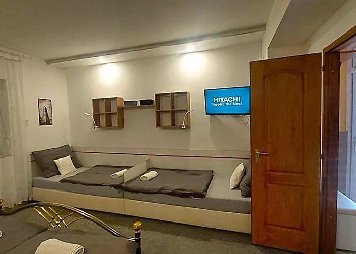 Apartman Holiday Apartman *