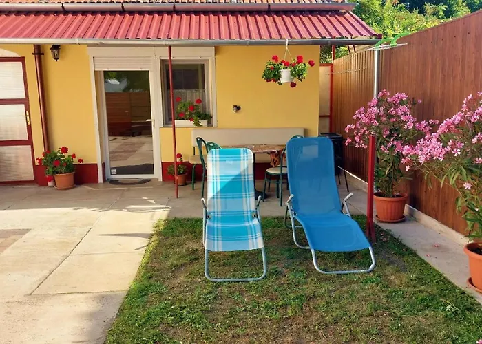 Apartamento Holiday Apartman