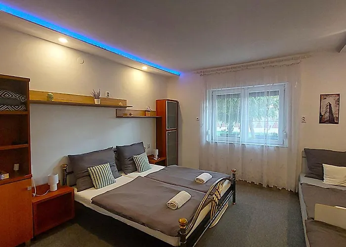 Holiday Apartman Apartamento *